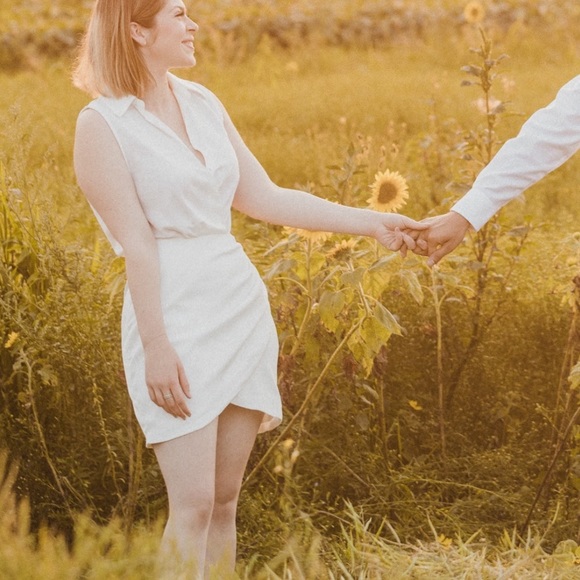 Beautiful white dress - Picture 1 of 6